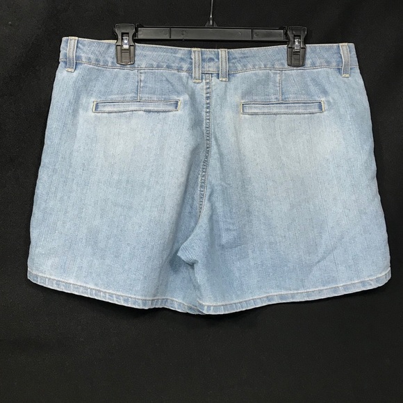 Gloria Vanderbilt Size 16 Shorts - Picture 2 of 5